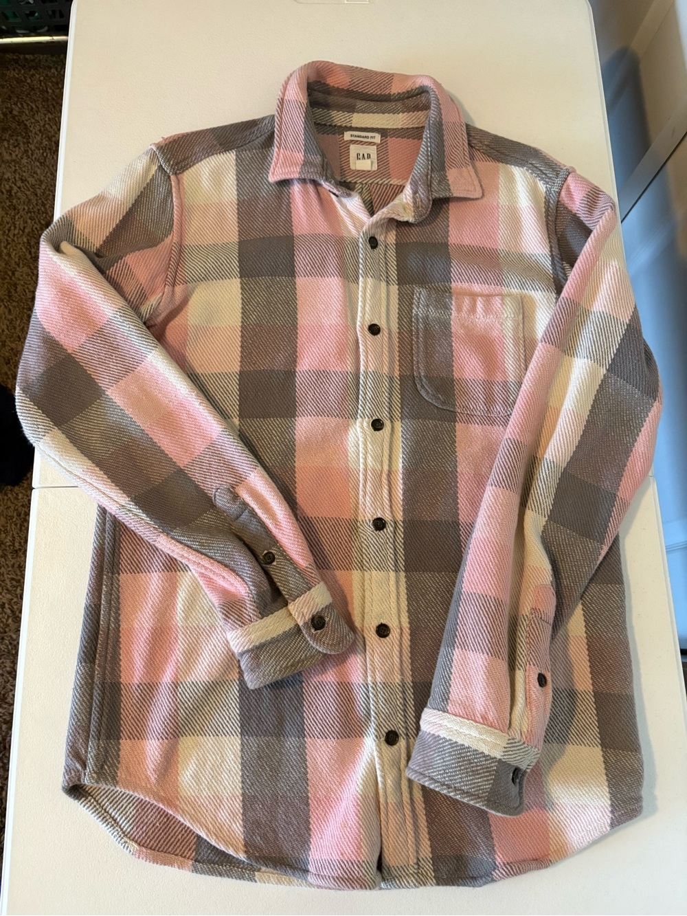 GAP Men’s Pink and Gray Plaid Lightweight Shacket